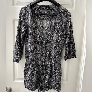 American Eagle Floral Romper Size Medium
